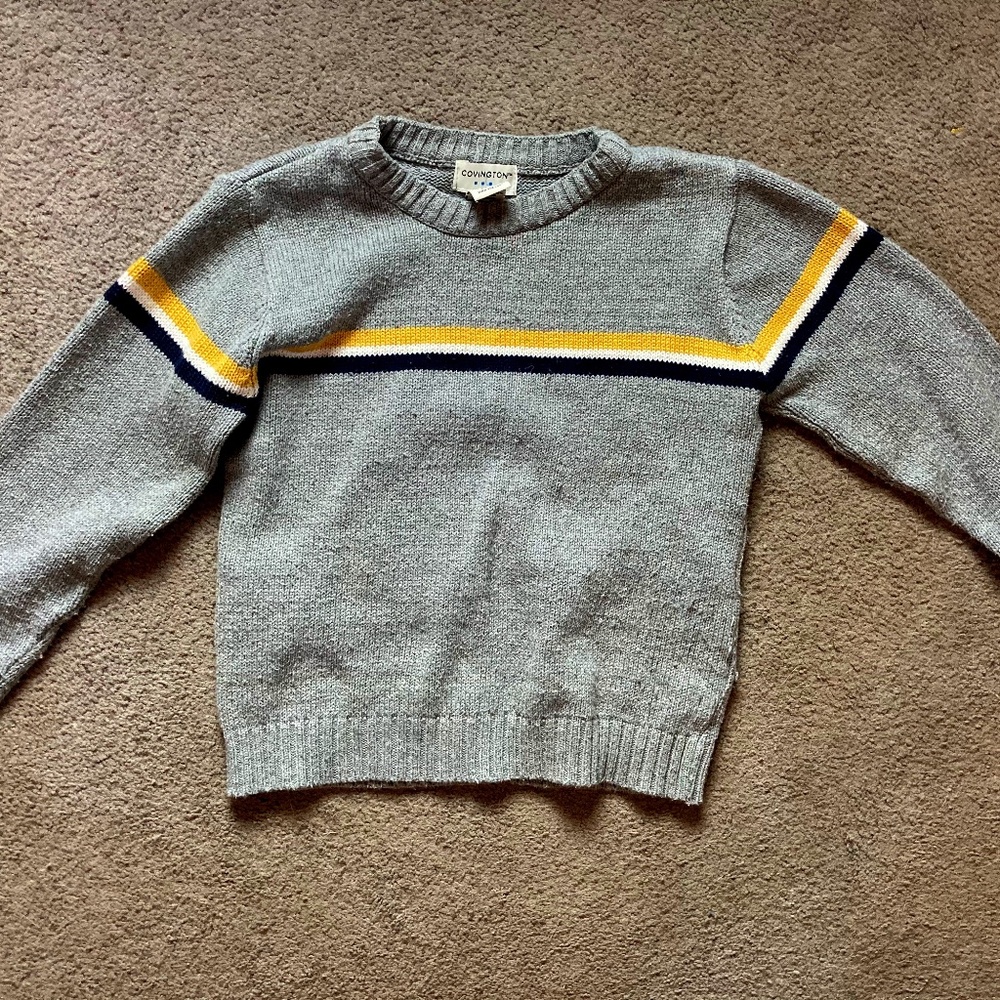 Long sleeve knit sweater